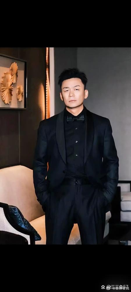 陈思诚这回是真慌了。为了唐探4能保住百亿IP的盘子，给王宝强开了空白支票，片酬随