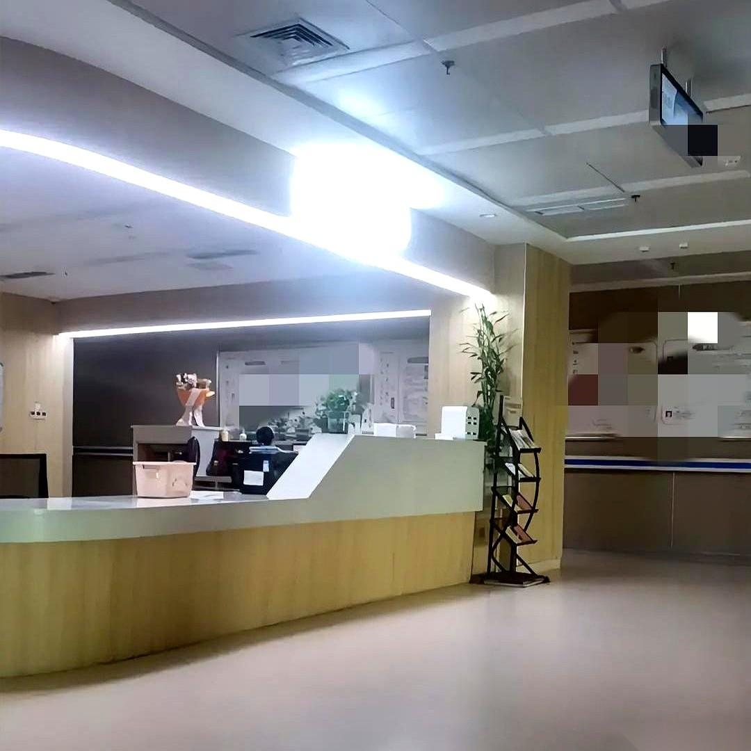 上个礼拜，我表哥的电话又来了。去年他得肺癌，56岁的人，电话打遍了我们所有亲戚