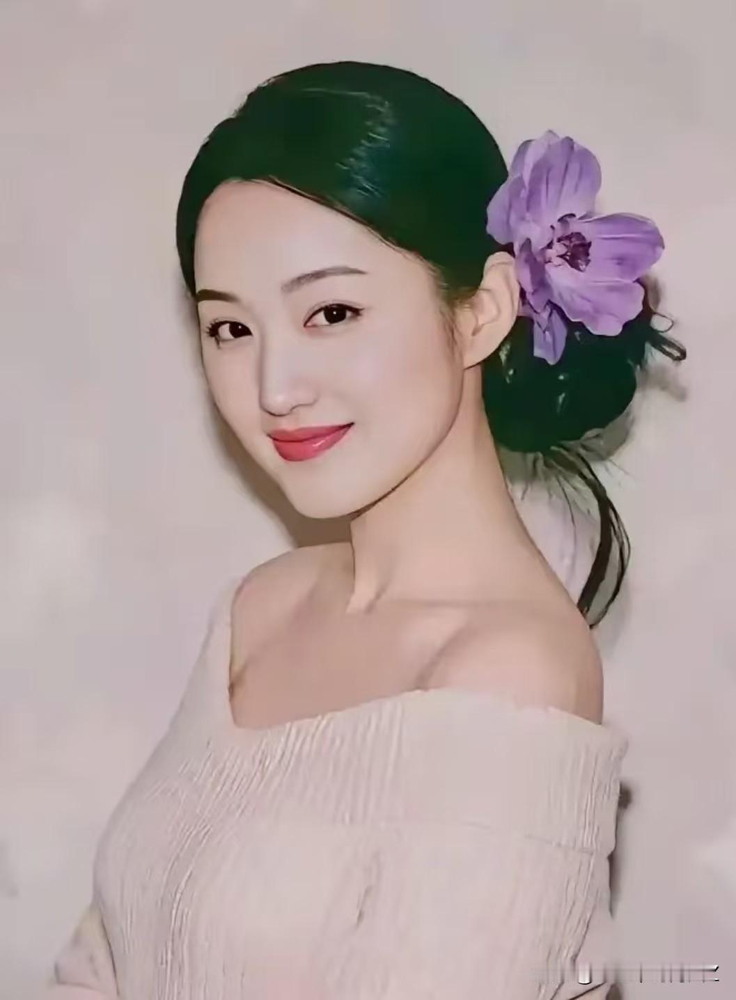 杨钰莹以后估计很难再婚了，原因很简单，不是因为年纪大，而是她早看透了感情的重