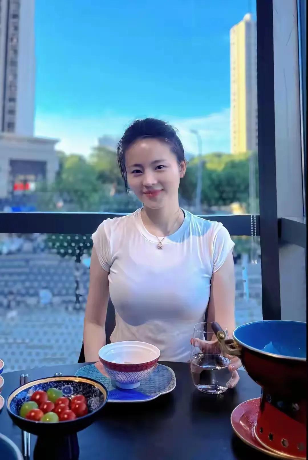 十大家常菜：第一名：番茄炒蛋第二名：青椒肉丝第三名：宫保鸡丁