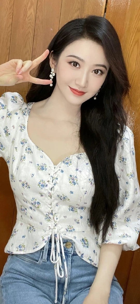 景甜顶级进化论景甜的顶级进化，是一场从“迎合外界”到“忠于自我”的温柔革命，3