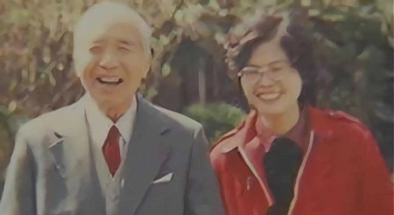 85岁醉酒误认保姆为妻，23岁保姆全程沉默不反抗！4年后遗嘱曝光，两个儿子彻底傻
