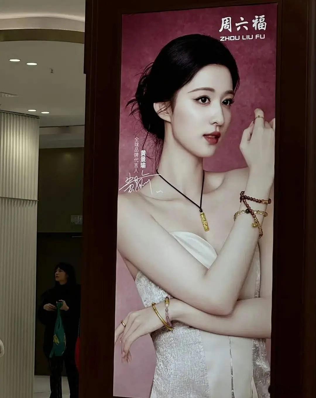 这世界果然是一个草台班子，这么明显的错误