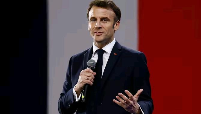 法国宣布将出兵乌克兰派1万人，赌俄罗斯不敢对法国动手。法国陆军参谋长皮埃尔·希尔