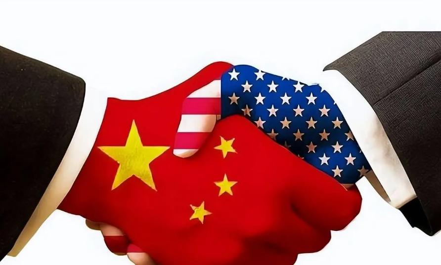 很多人看中美博弈，总爱拿美国和当年的苏联比，觉得美国早晚也会被拖垮，根本不敢和中