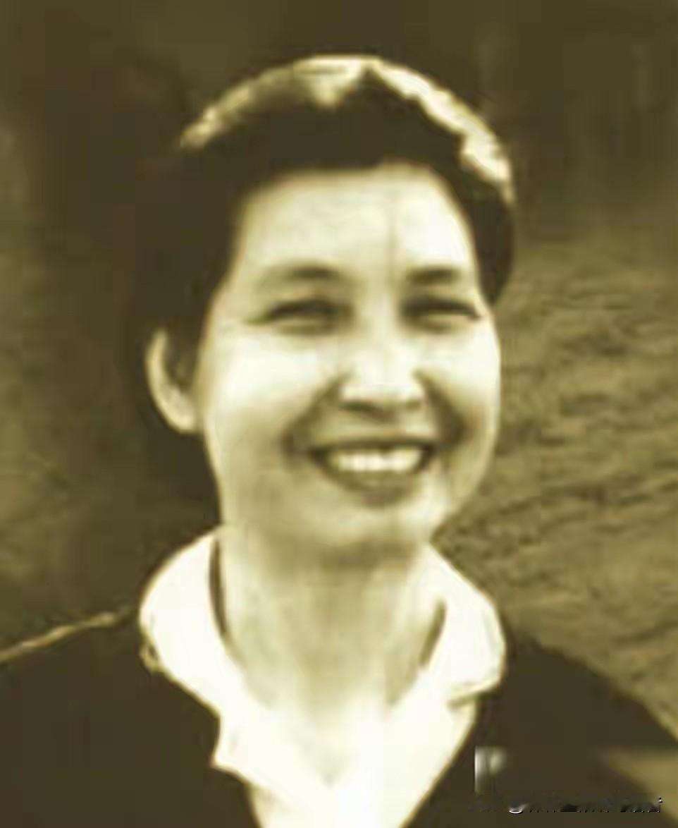 1973年3月，已经六十二岁的曾志告别陕西临潼，带着女儿陶斯亮和两个外孙，动身返