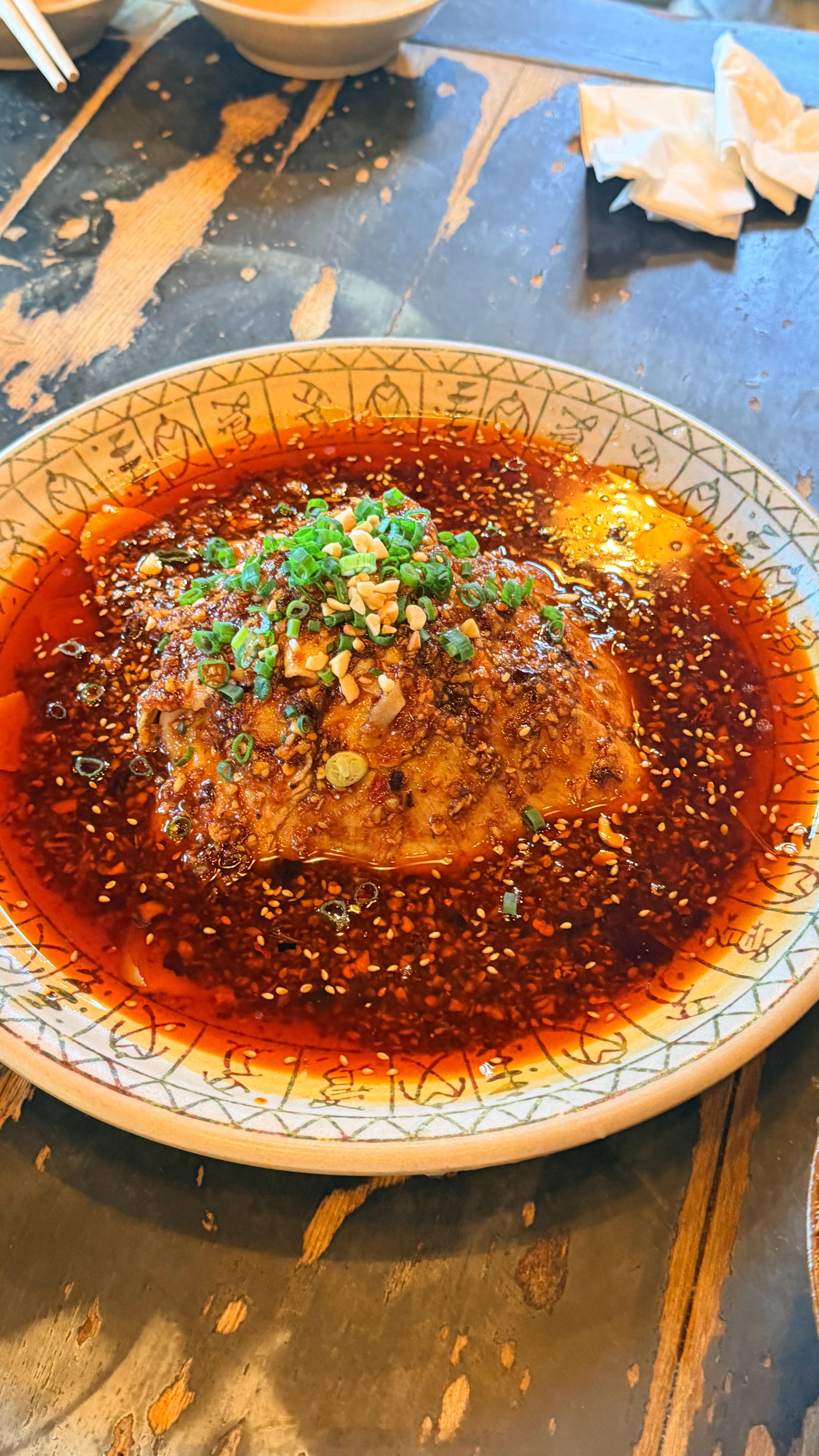 今天中午的….这也是江湖菜在江边吃的又一顿重庆菜