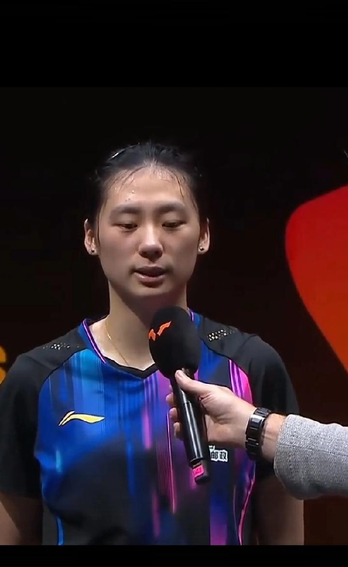 陈熠战胜陈幸同，赛后采访，她显得很是谦虚，坦言不是自己实力好，而是心态和运气