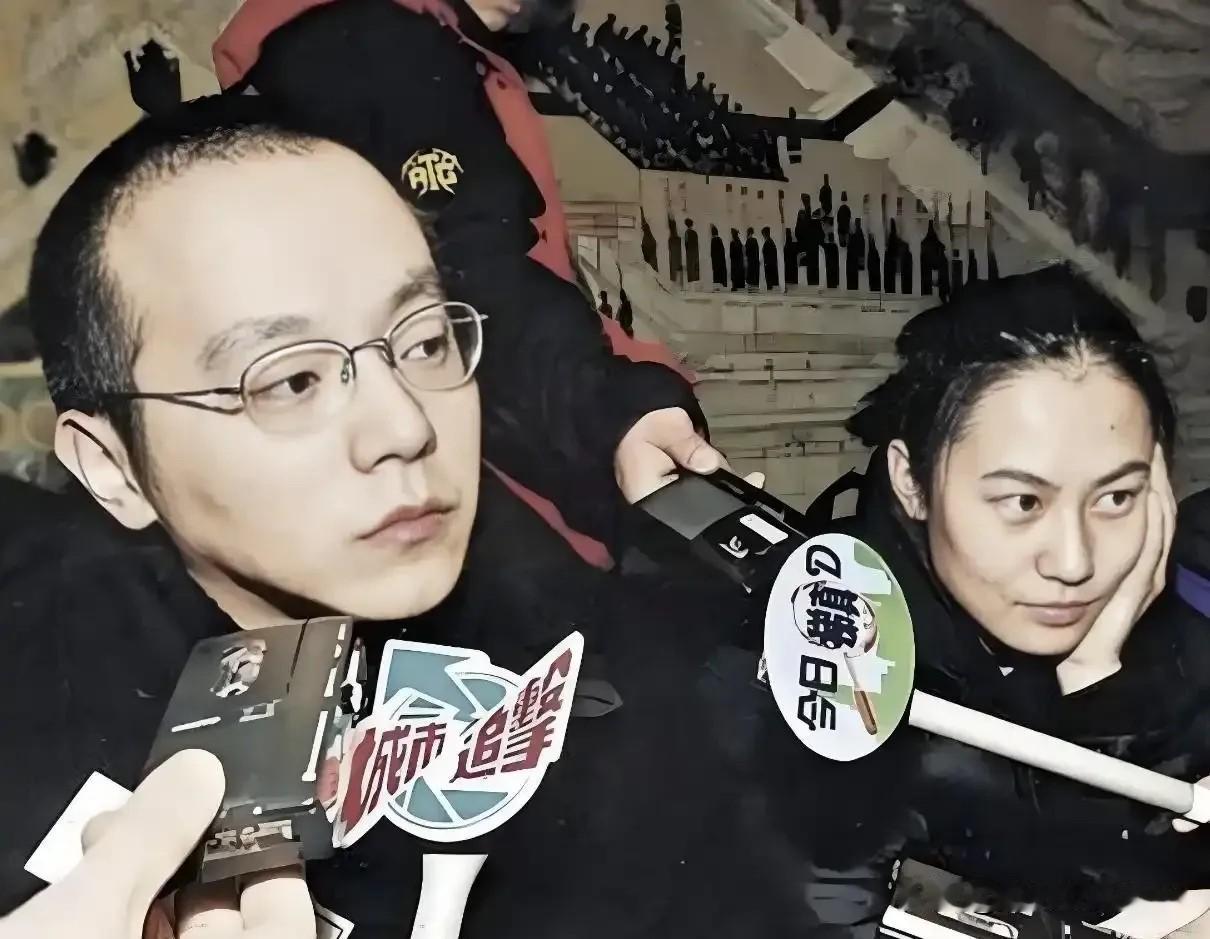 窦唯前妻辟谣：没有四合院，没有给过108万，没有生日礼物和祝福，没有参加过毕业典