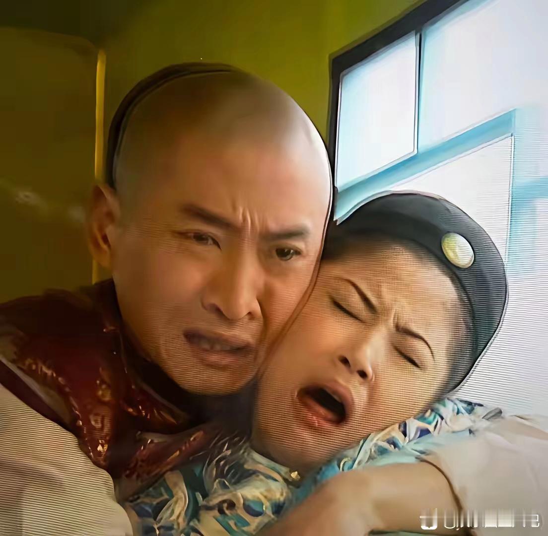 这个情况应该不是演的吧？紫薇格格是多么嫌弃抱着他的人，都特别明显的作呕了。眉