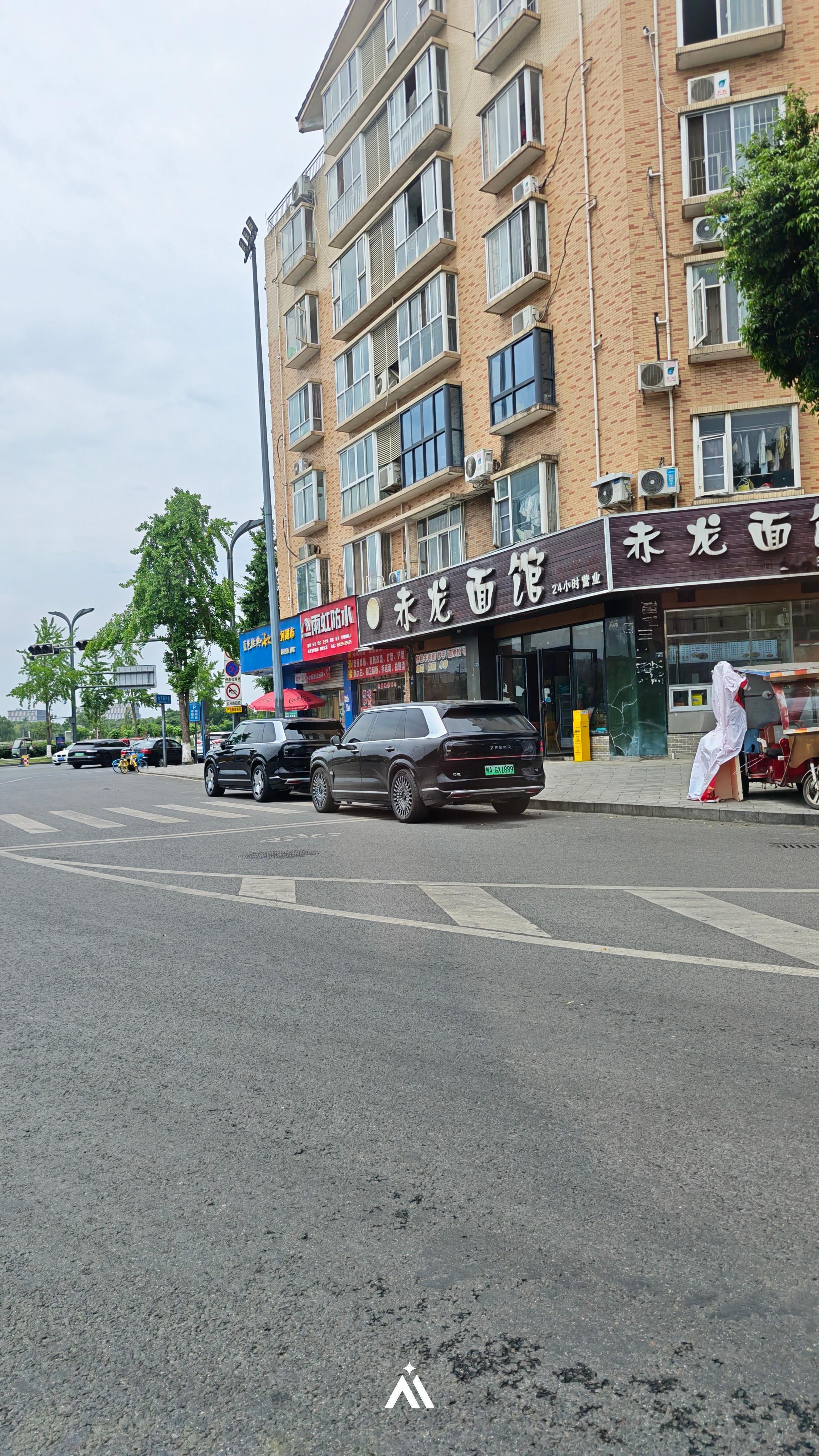 好奇，哪个媒体老师拍节目呢成都·双流区艺术公园