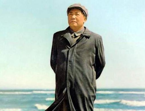 毛主席时代的工业体系有多完善？举个例子。在小县城里，当时有水泥厂、氮肥厂、造纸厂