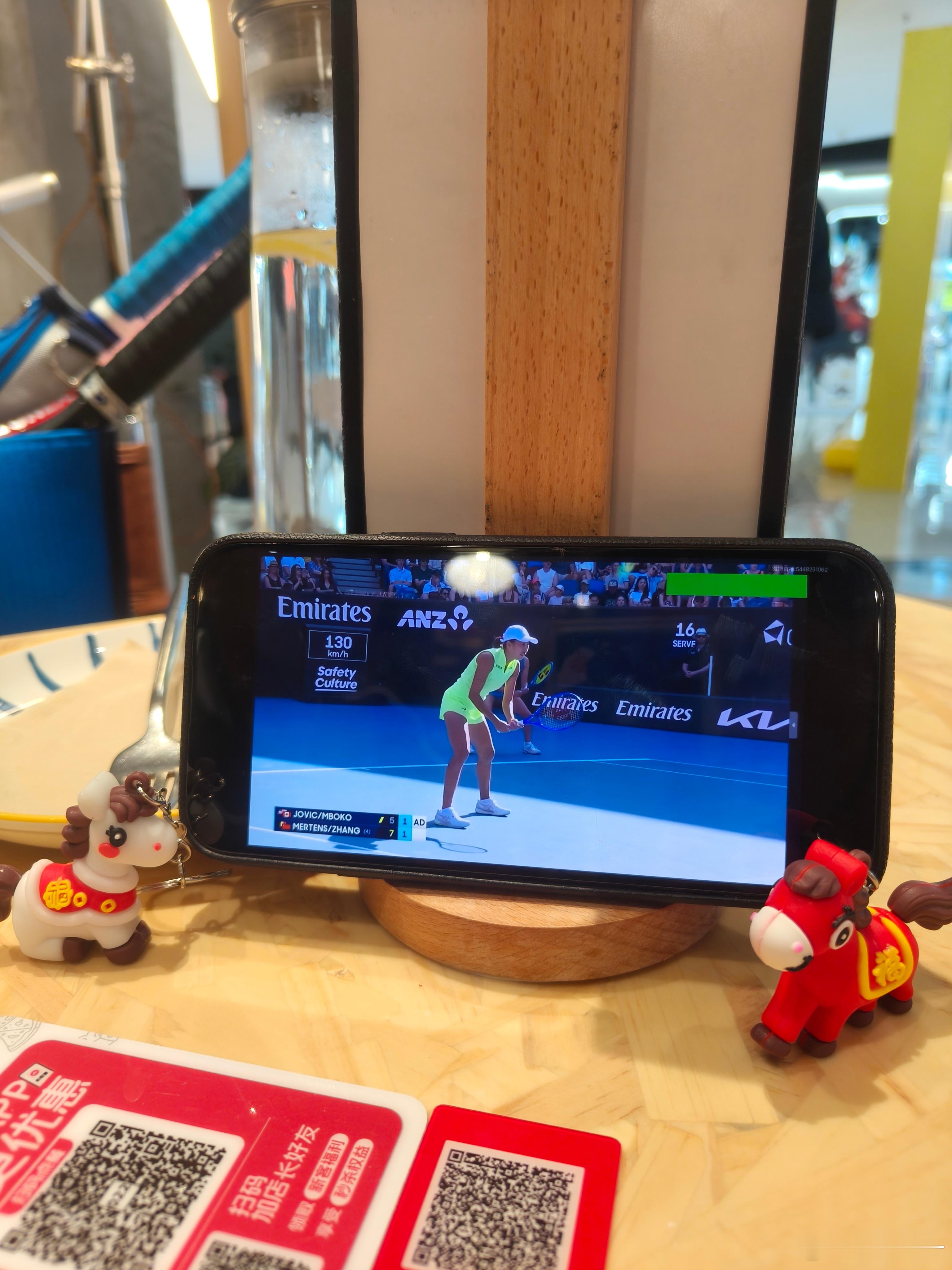 帅姐加油！这俩姑娘真猛啊边吃边看👀👀👀这很澳网澳网2026wta