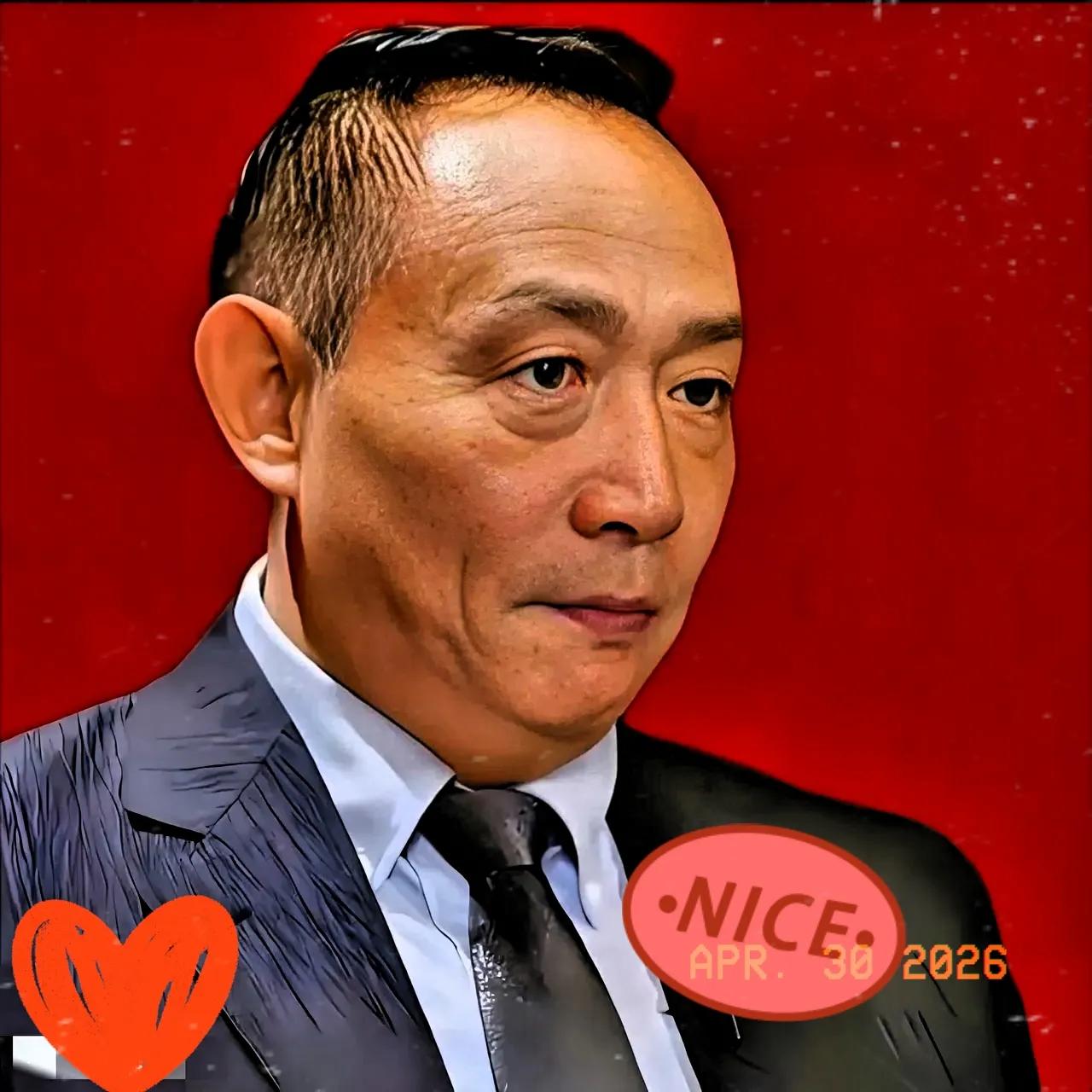 “两万万两白银”的遮羞布刚被扯下一角，某些通天的人物就急得直跳脚。圈里早就传