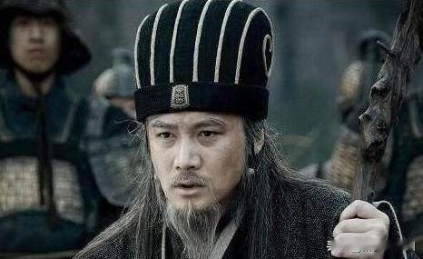 同样是北伐，诸葛亮比韩信的条件还要好，为什么差距这么大呢？韩信只有3万人，对
