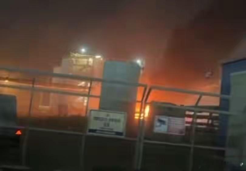 以色列农药厂被击中！美以空袭强度跌入低谷，伊朗再掀反击高潮！自美军F-15E战机