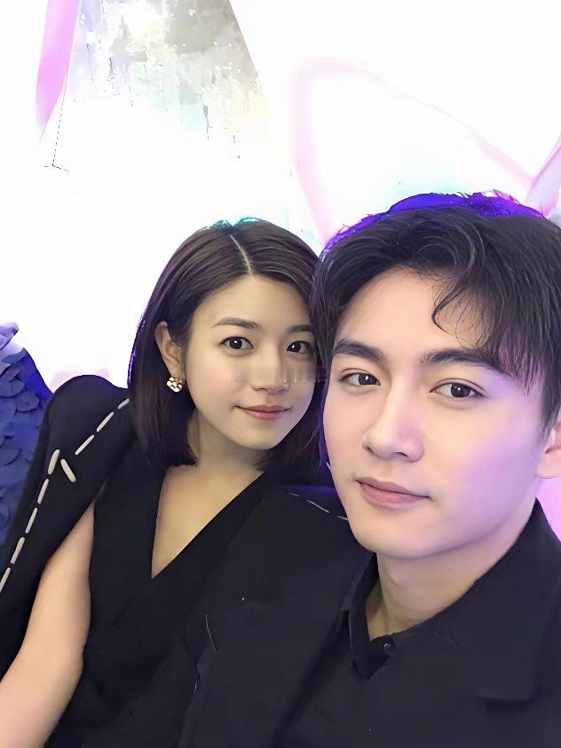 难怪陈晓有一段时间眼睛里没有光了，陈妍希眼睛里没有星星了​​​