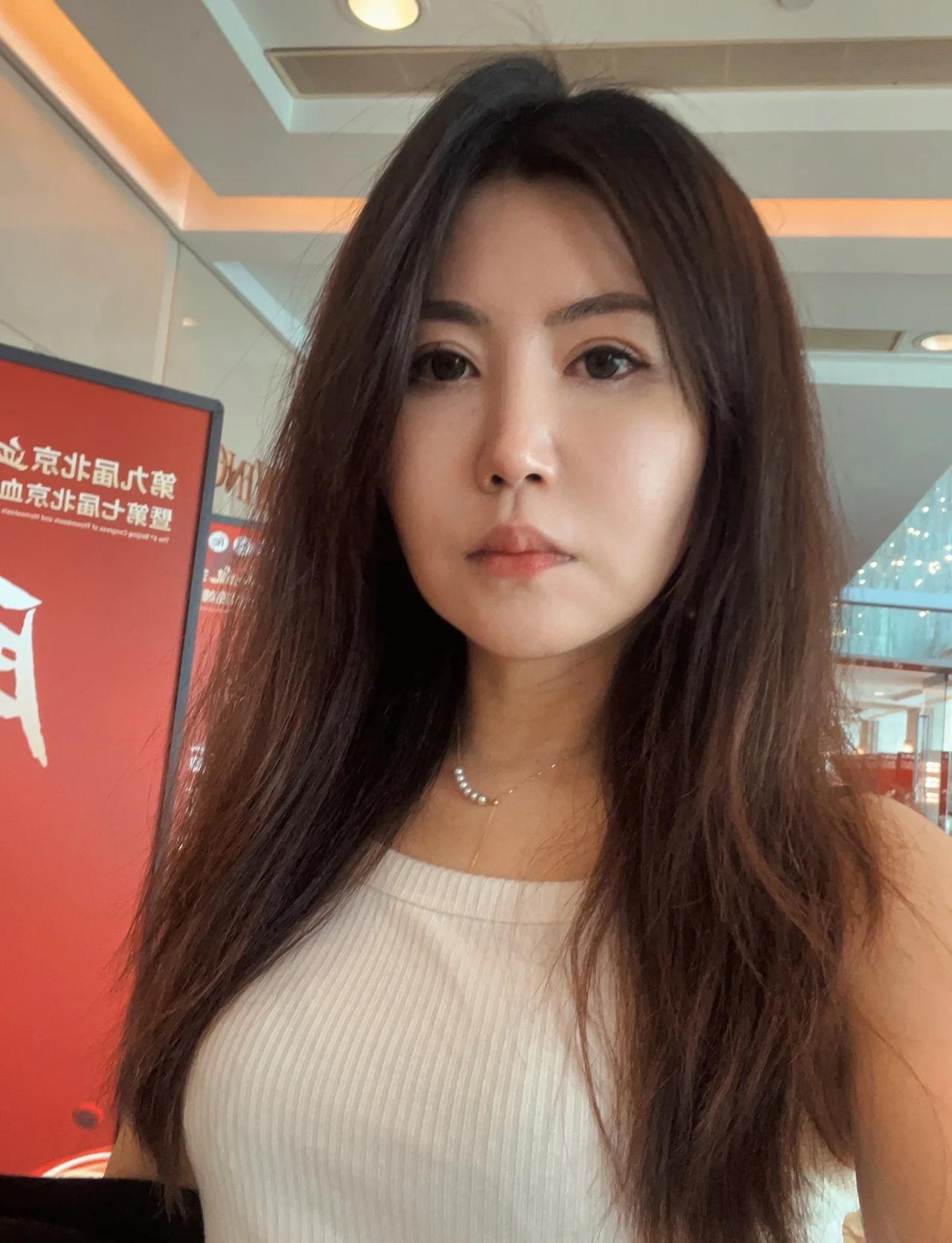 今天北京的天回到上海、感觉有点凉出差