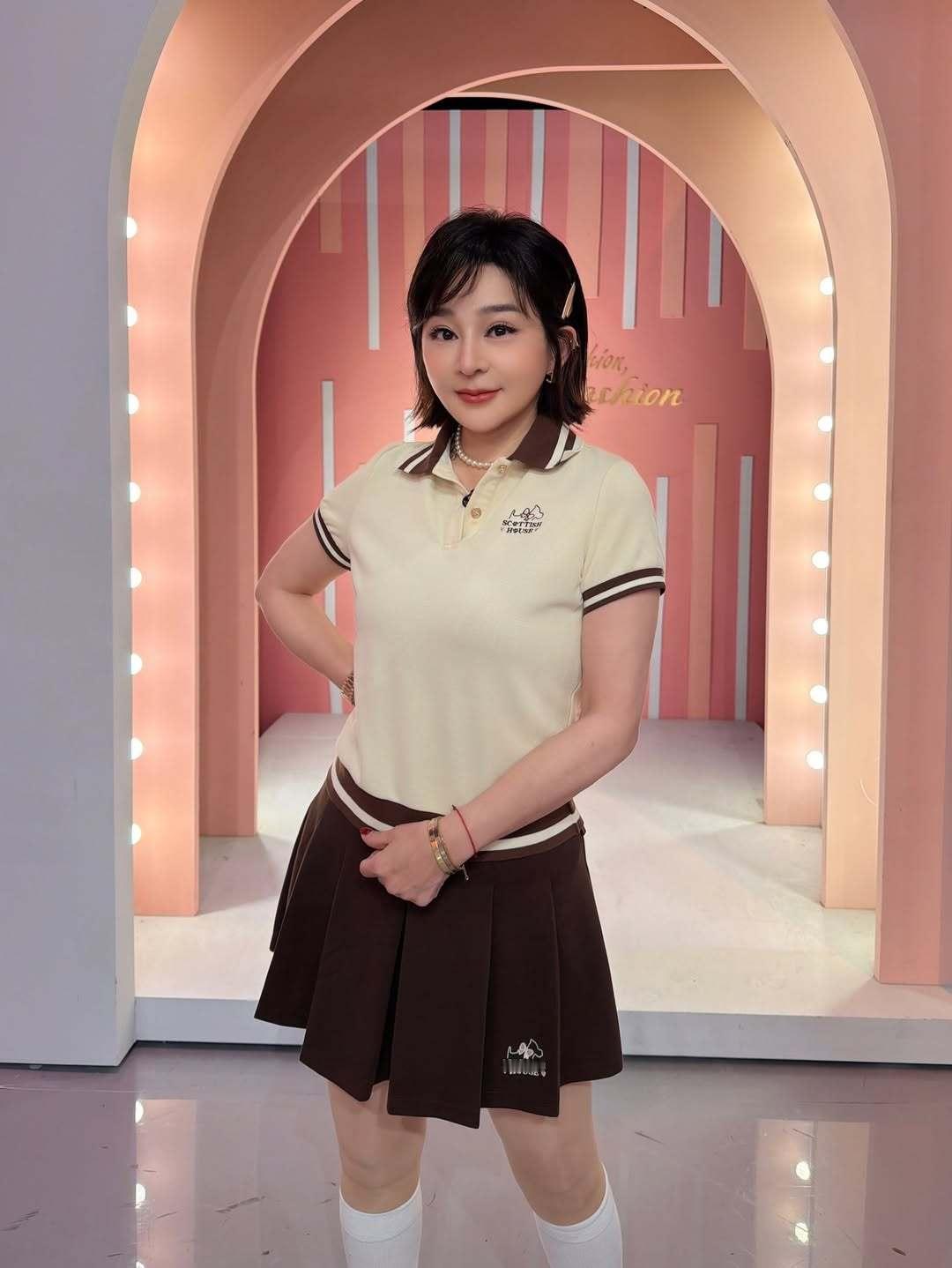 彩桦姐录制女人我最大
