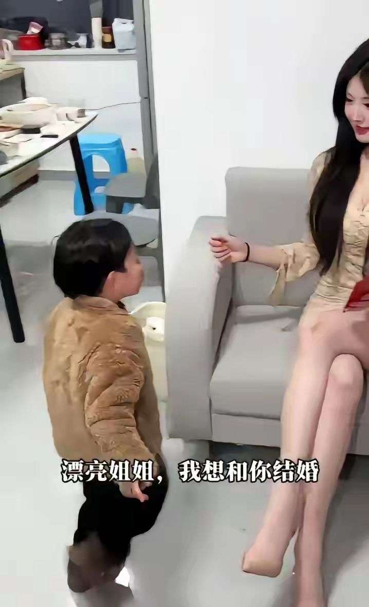 为什么小孩子都喜欢小姨？