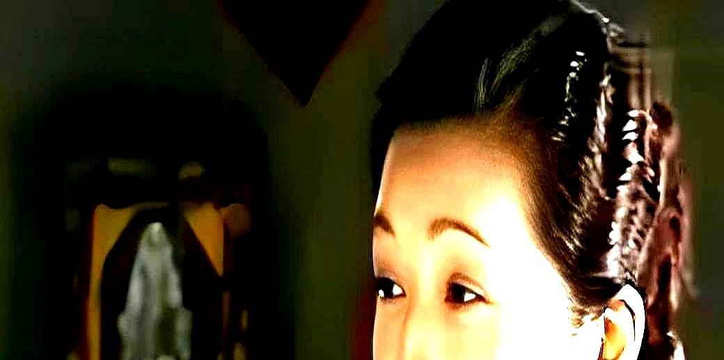 五十六万违约金砸在脸上，谢兰没掉一滴泪。转身，她把《大染坊》演成了自己的代