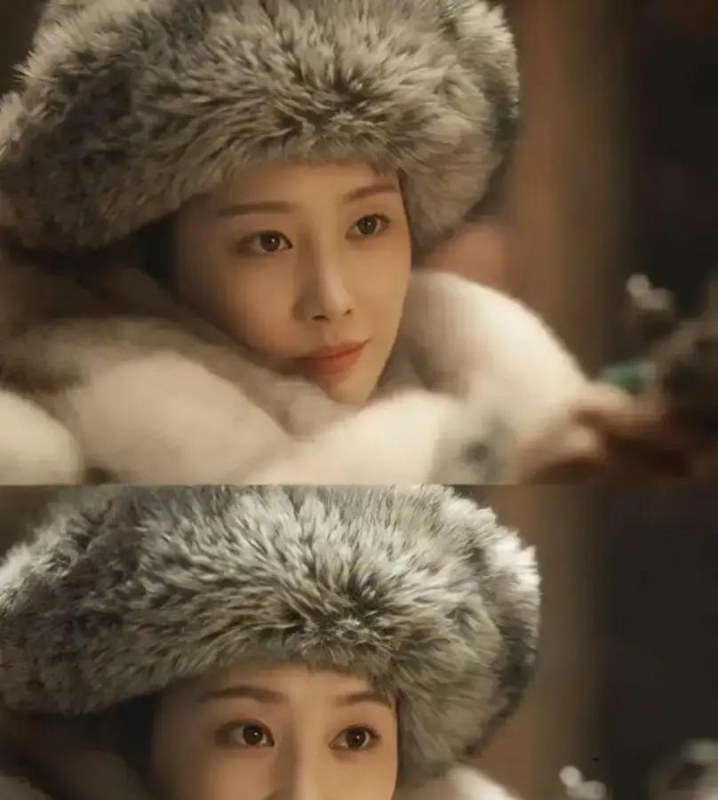 别再吹“演技炸裂”了，真正的好演员，根本不屑抢C位。《大生意人》里，李纯一