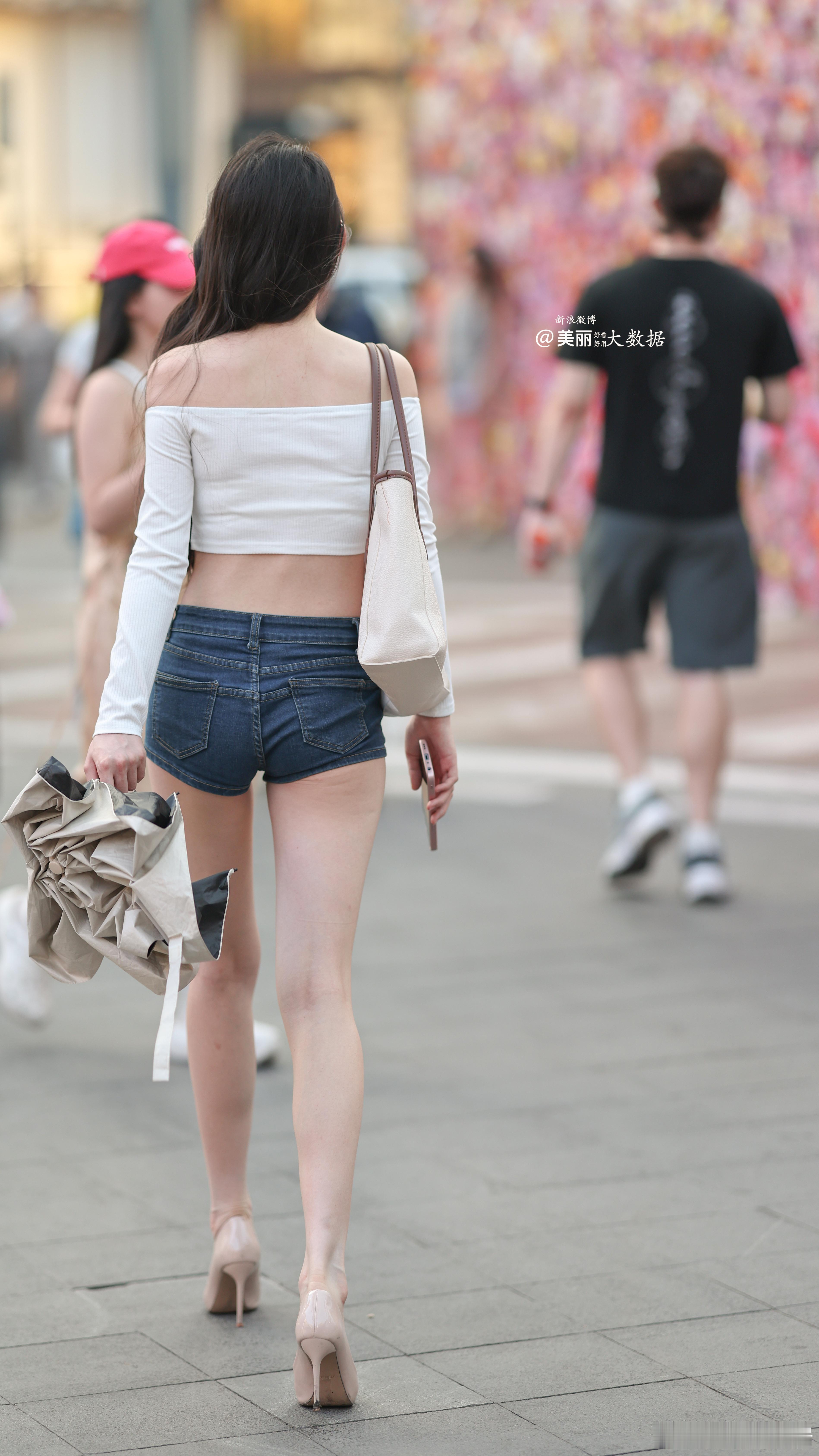 早，宝贝们！🍀​​​