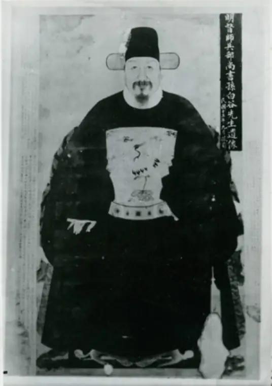 崇祯十六年（1643年）秋，孙传庭从潼关出兵的时候，他比任何人都清楚自己手里的牌