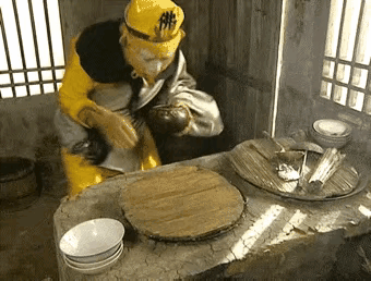 西游记有史以来最大的漏洞，孙悟空不怕三昧真火却怕米饭烫手？他可是在八卦炉里，被文