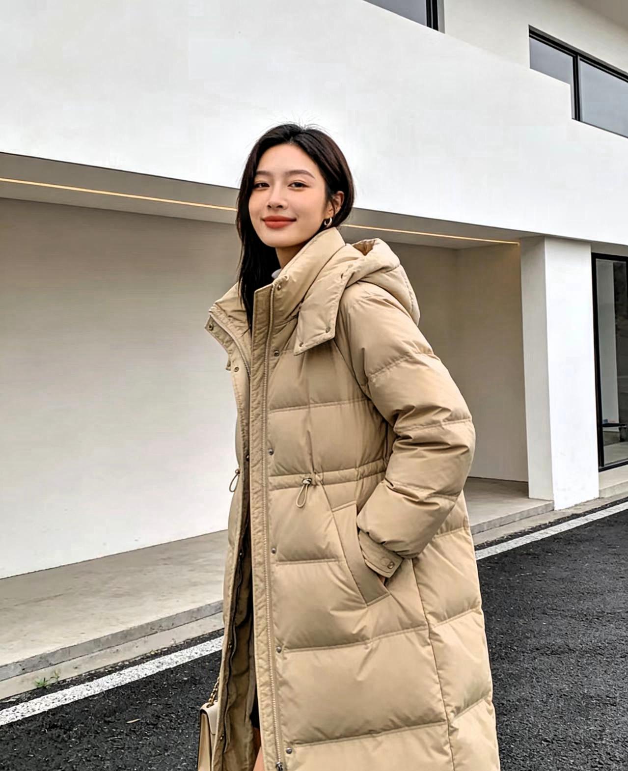 给所有女性提个醒，冬天买羽绒服，坚决不要买的羽绒服是——浅卡其/米色羽绒服