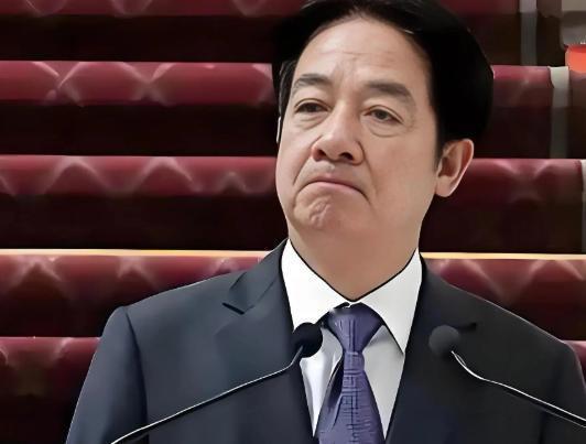 知道赖清德现在最怕谁吗？很多人以为是大陆，不对，因为他知道中国一时半会不会动他。