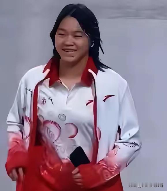 太可惜！全红婵和陈芋汐相比为何难过发育关，原因有三：1.对于美食的诱惑难以抵