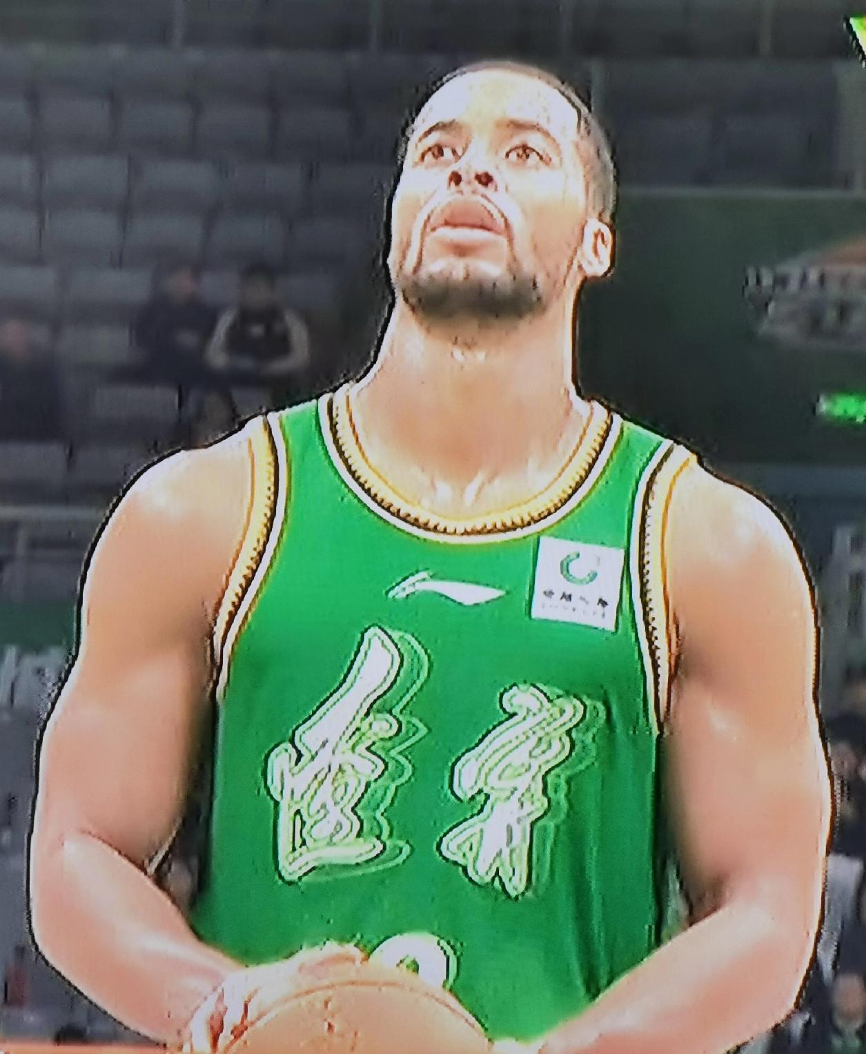 事实证明，莱迪在三个方面比莫兰德要强。主要表现在防守、进攻和情绪控制方面都比莫兰