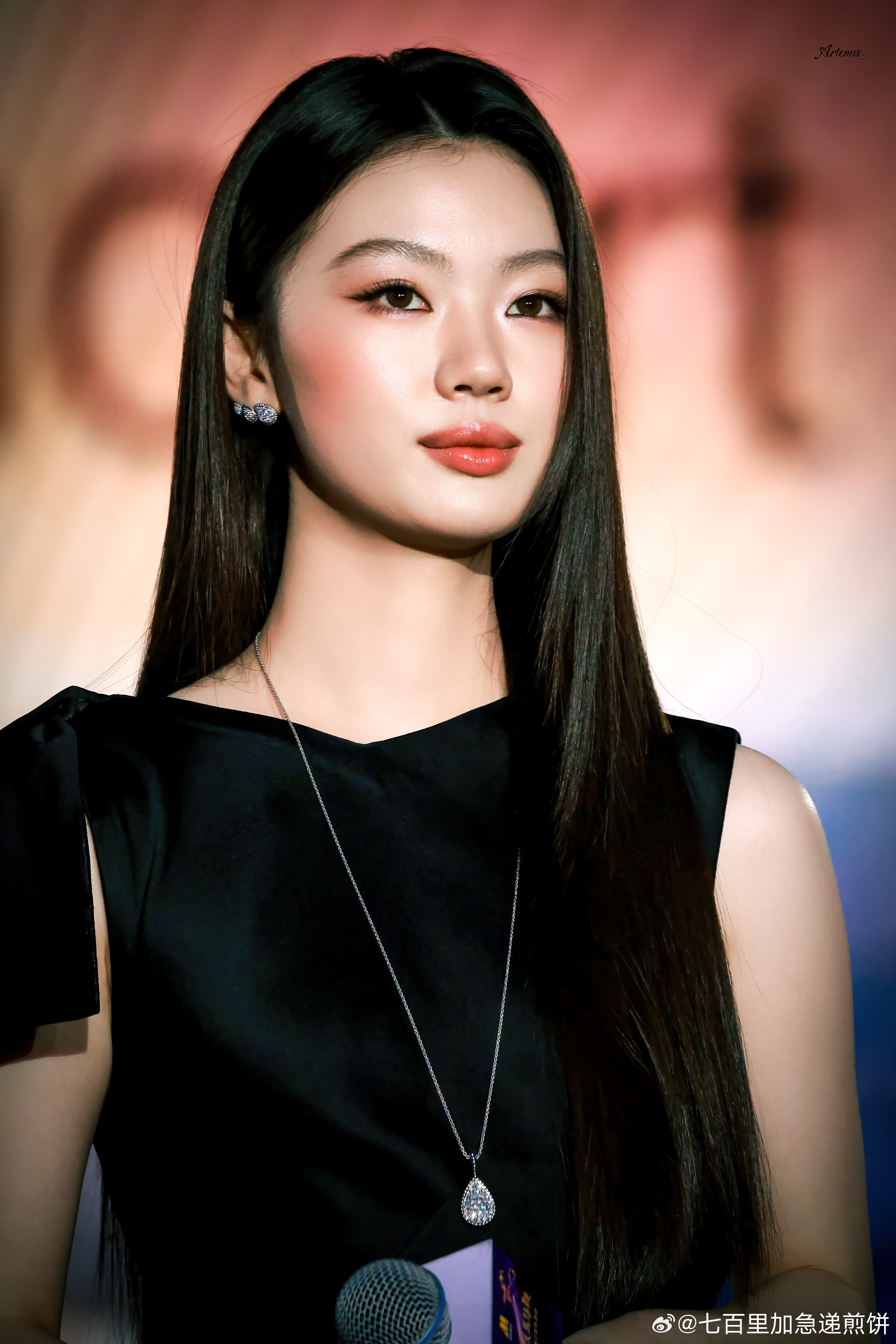 陈妍希的站姐发了杨丞琳和单依纯，妈啊…愚人节站姐团建