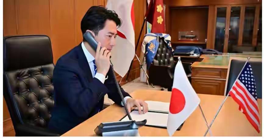 中国驻日使馆因日本强震风险，要求在日公民登记信息并提醒避赴日。敏感时期此举引发日