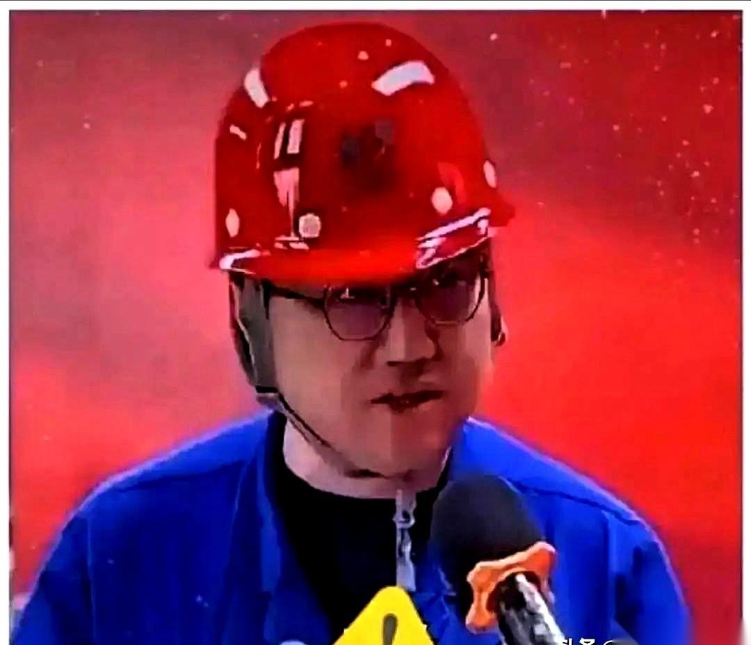 差点进去的王工，现在是全公司睡得最安稳的人。就因为领导一句“出事我扛着”，那扇