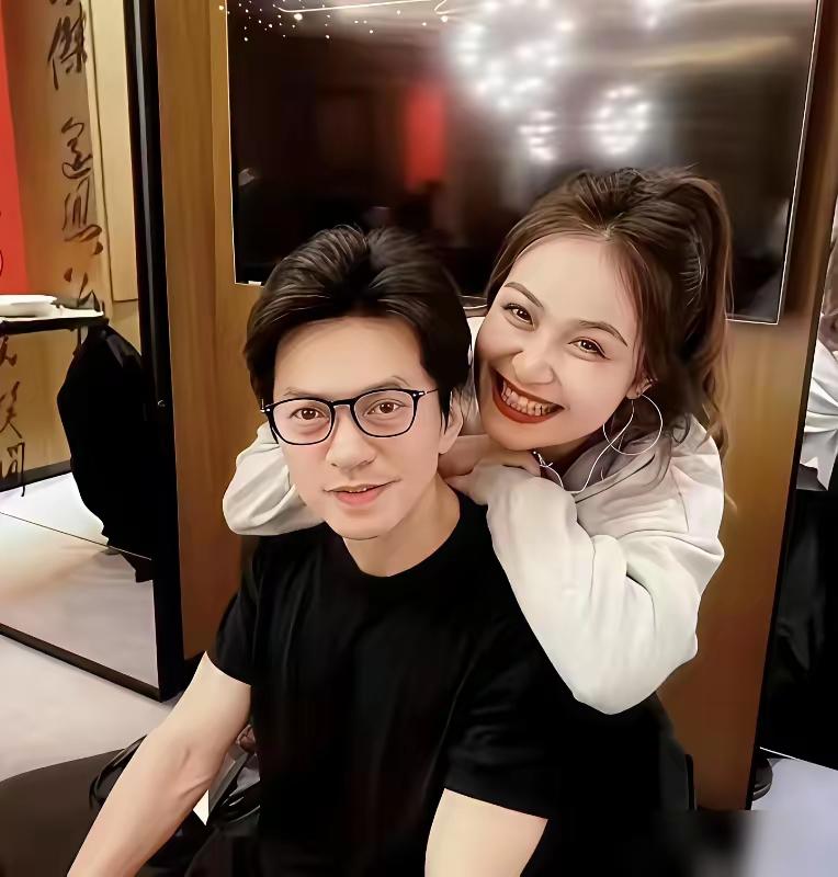 李健说：我没信心能把孩子培养成一个真正快乐的人，这世界太累了，与其让他跟着遭罪，