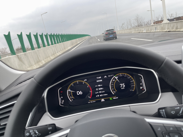 看了好多买车经验速腾还得必干卓越啊要干就得干卓越顶配，要是再加装上座椅通风就