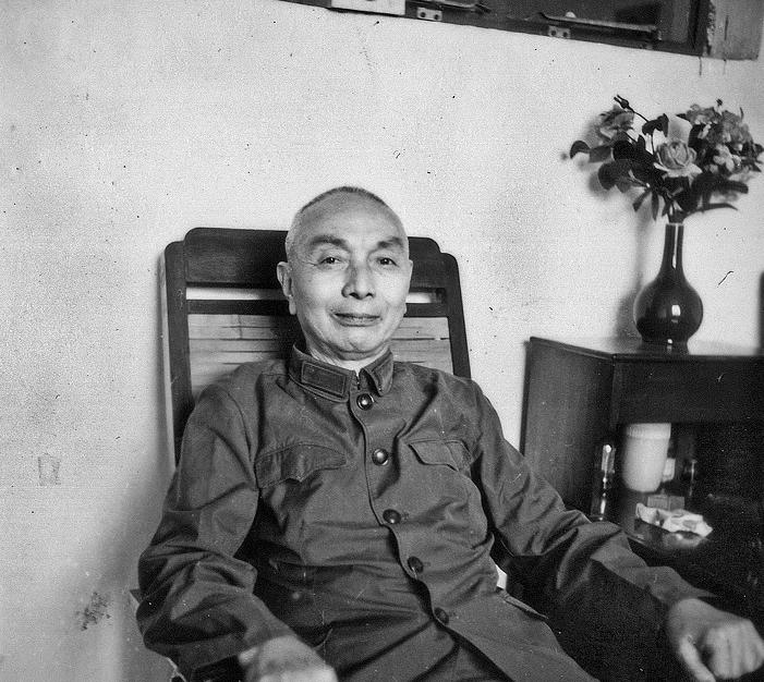 吴石将军潜伏台北后，仅过了半年时间就牺牲了，“最大共谍”郭汝瑰事后对吴石评价了八