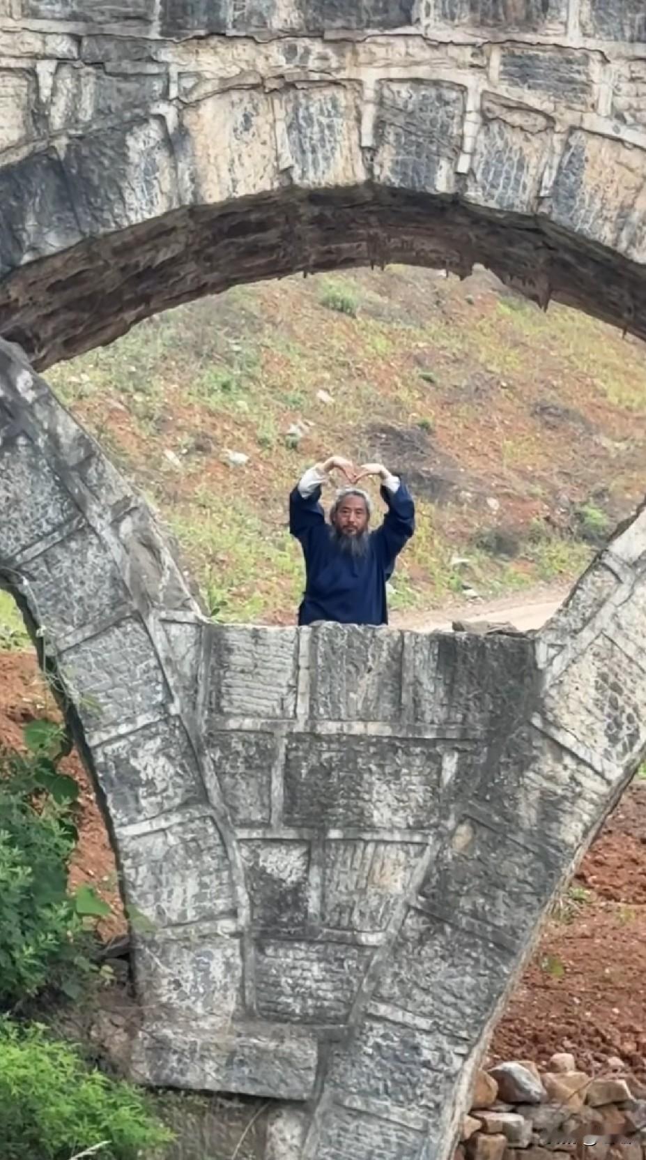 道长。我现在脚踏几只船。忙不过来。怎么办[哭哭][哭哭]