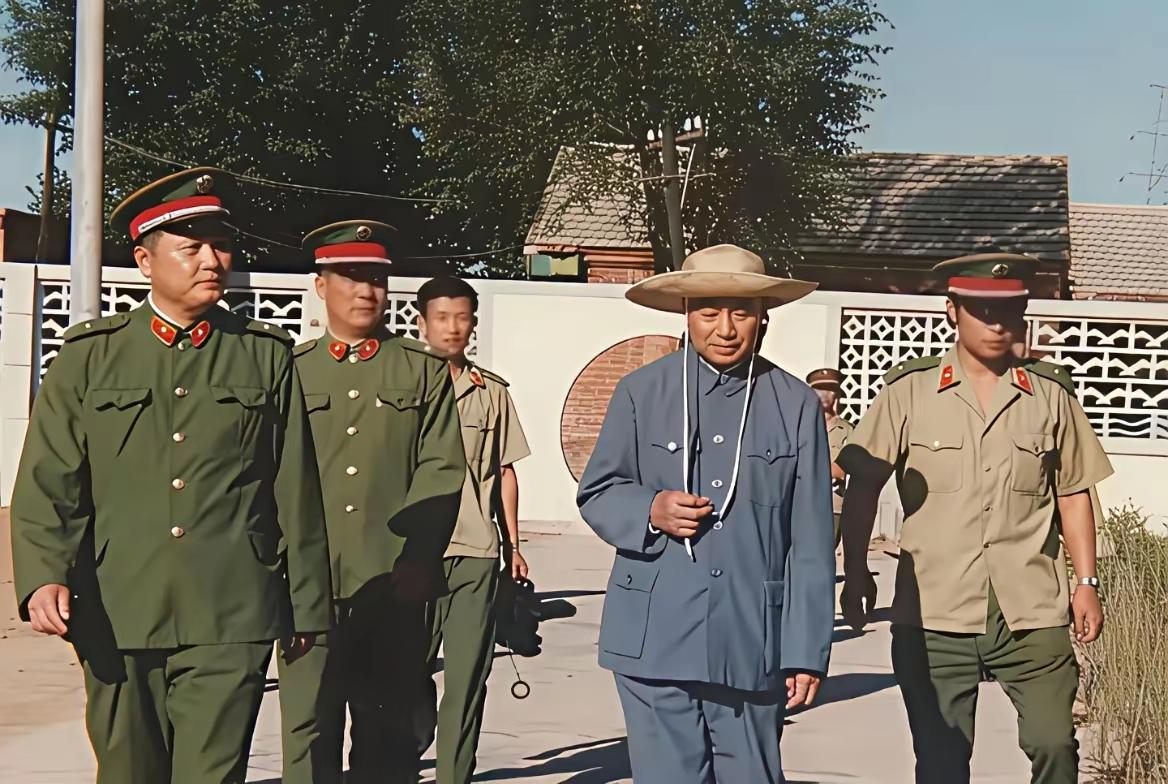 “文革”时期，有宣传称毛泽东与林彪在井冈山会师，萧克将军对此只说朱德、陈毅与毛泽