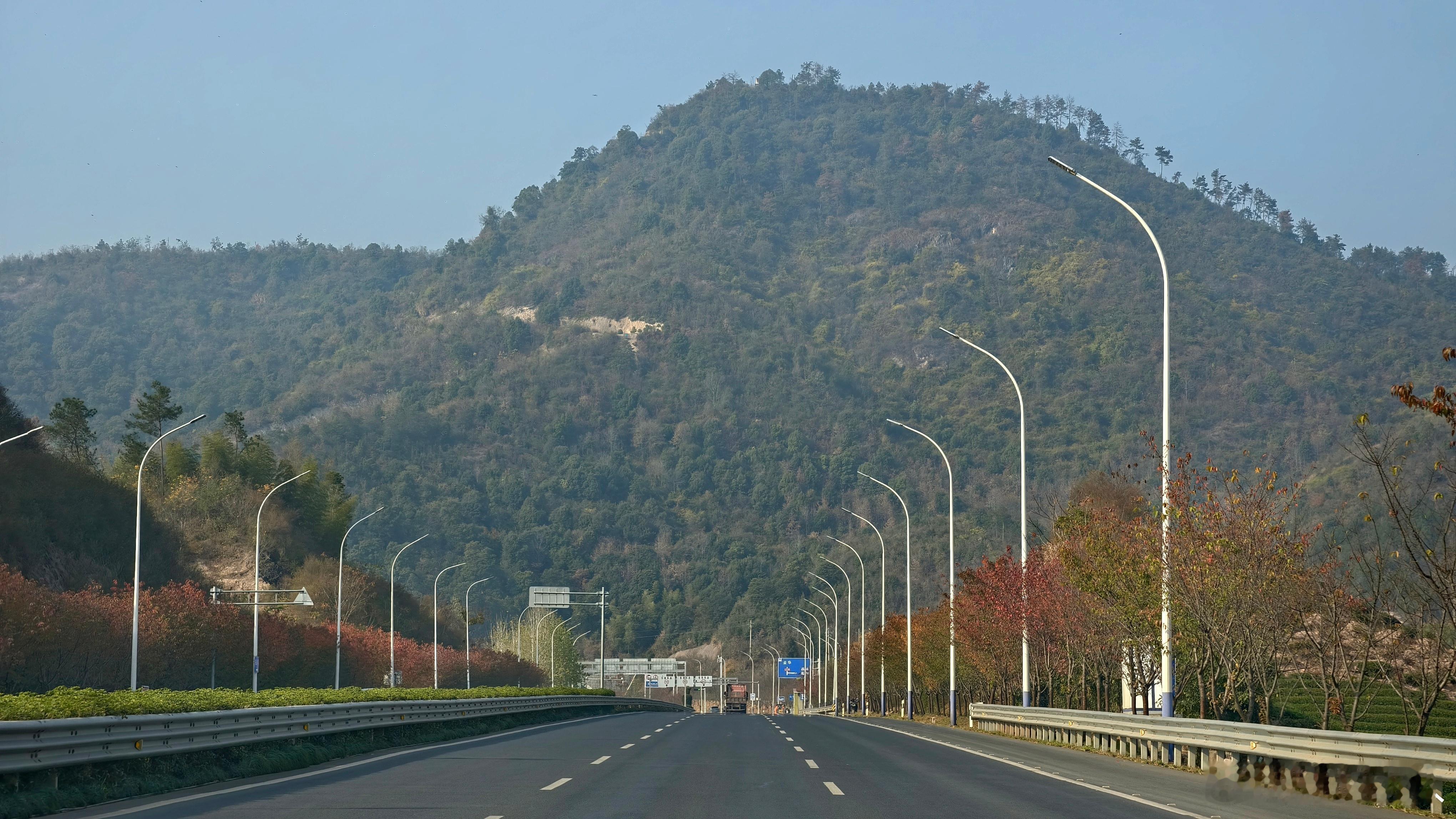 开着银河M9继续出发，去龙游吃小辣椒1000公里续航呵叔出差呵叔游记呵叔宁波义乌