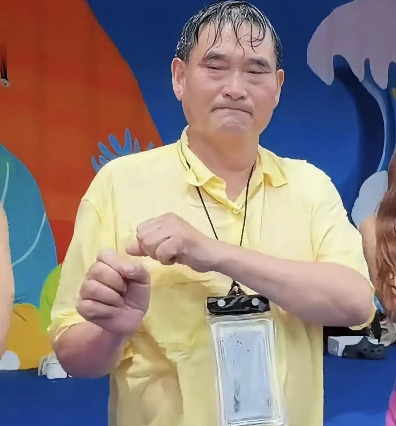 别再羡慕大衣哥了，他之所以商演不断，身上有个点一般人真做不到说真的，每次刷到
