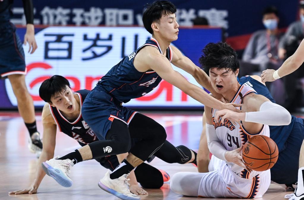 谁都不要用常规赛赛果来轻视广东队！先回顾：2024-2025赛季CBA季后