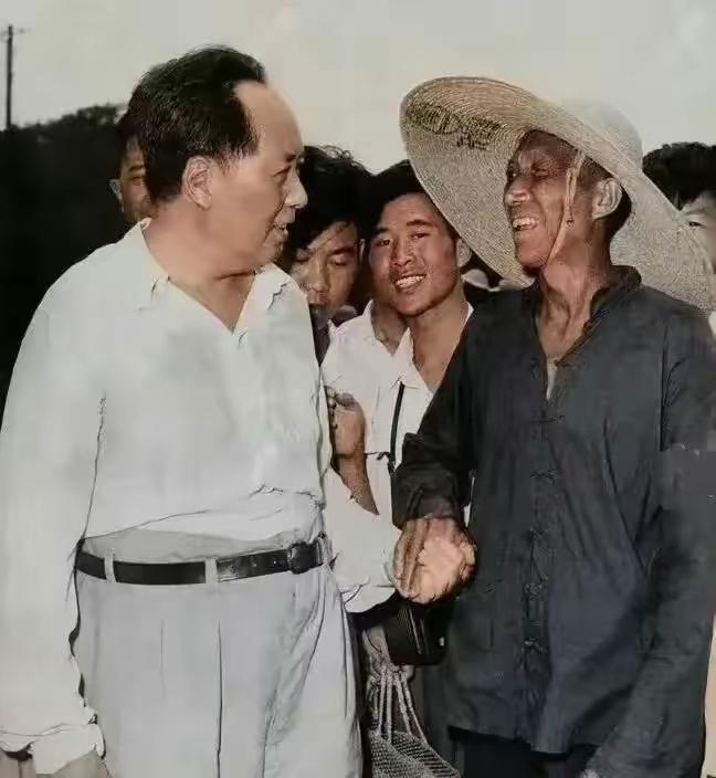 网上总有人抹黑毛主席、抹黑前三十年？真相摆在这，人民心里有数！总有一小撮人