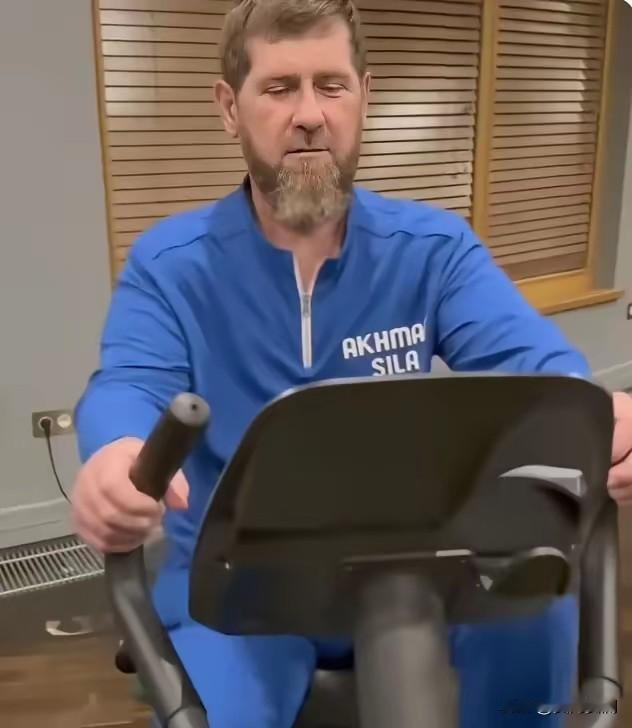 2026年1月4日，车臣领导人拉姆赞·卡德罗夫在社交平台发布了一段出席活动的视频