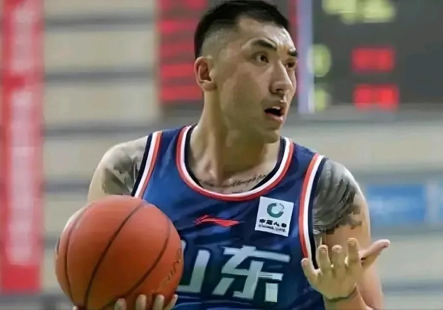 对位高下立判！陶汉林高效压制范子铭本场内线对位，陶汉林仅仅登场18分钟，就