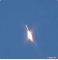 一醒来就看到，伊朗刚对以色列发动了至今为止力度最强的一次打击，一口气打出30