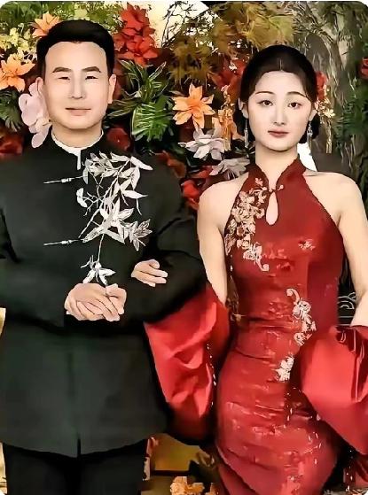 大衣哥前儿媳陈亚男订婚了！新男友郭新朋，山东曹县魏湾镇同乡，知根知底，看着就靠谱