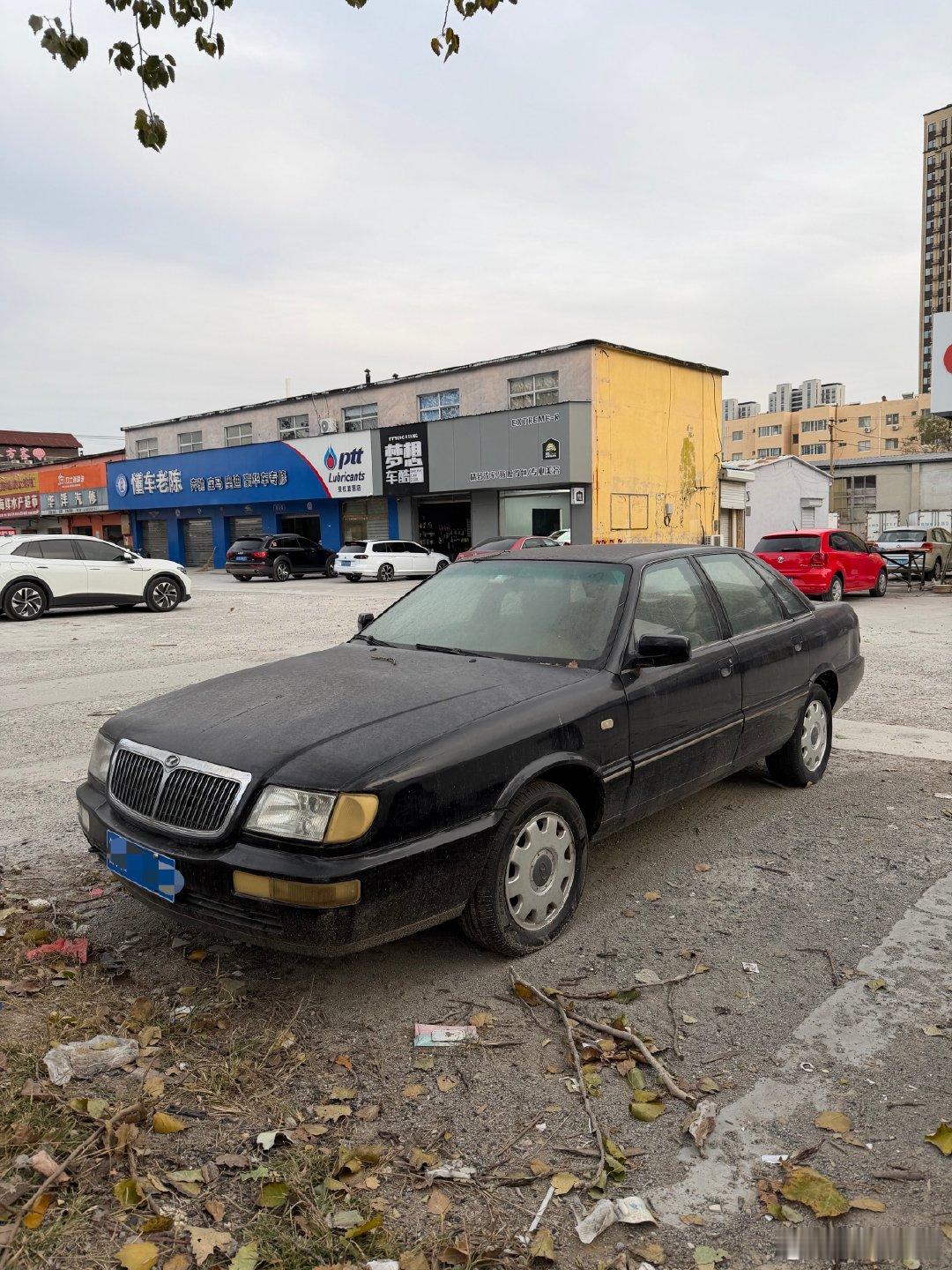 之前看过的一台红旗世纪星，这车我还挺喜欢。相比饱受欢迎的盛世，让我选择一台红旗小